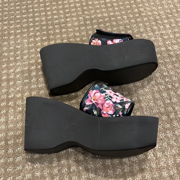 The wishbone collection platform sandals - Picture 3 of 6